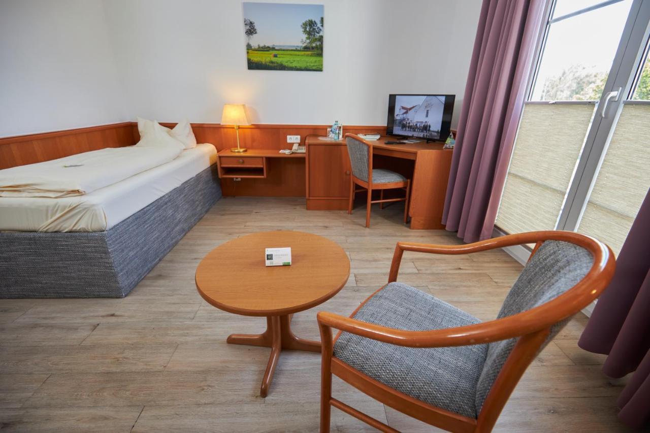 Flair Hotel Reuner Цосен Екстериор снимка